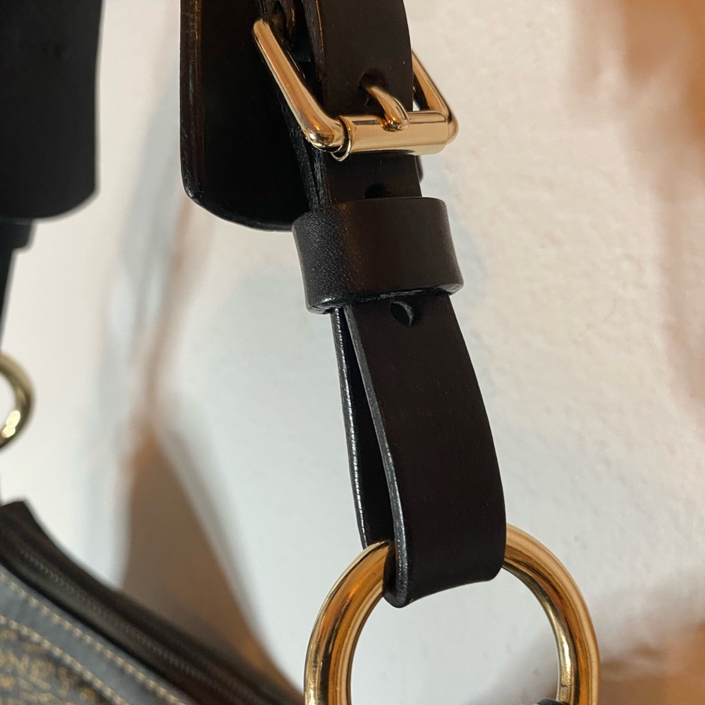 EUC! Dooney & Bourke logo purse - Picture 3 of 12